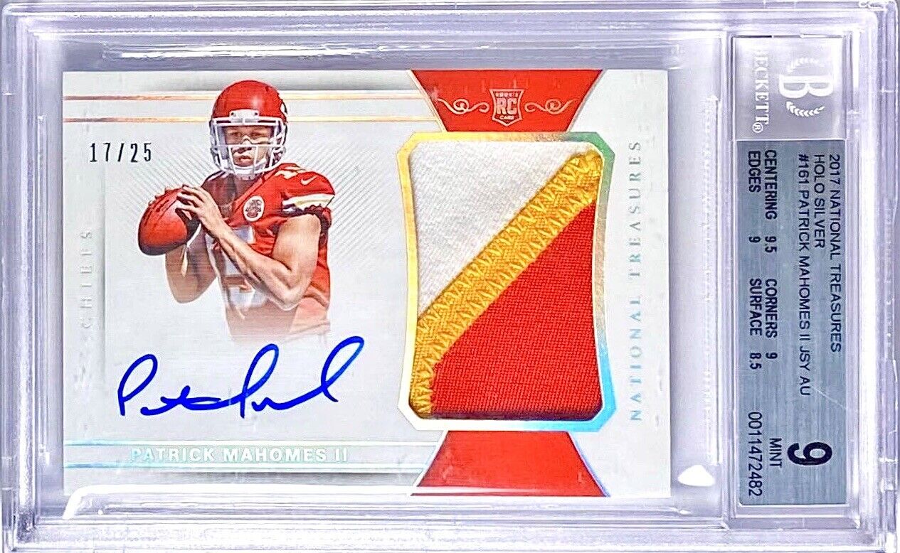 2017 National Treasures PATRICK MAHOMES #17/25 Silver Rookie Patch Auto
